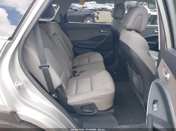KM8SMDHF4GU146087 2016 HYUNDAI SANTA FE - Image 8