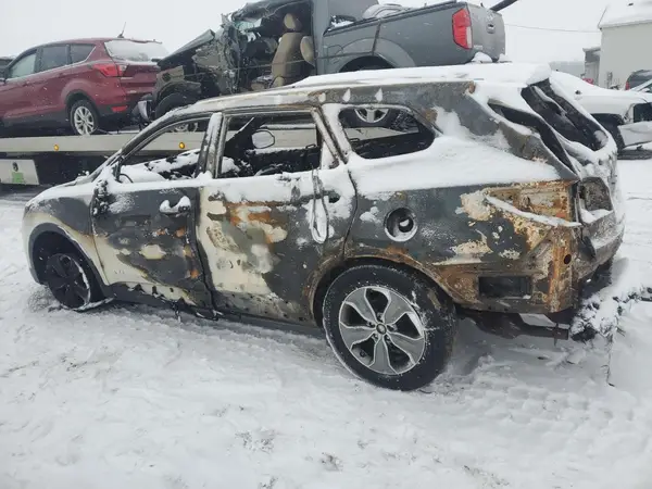 KM8SMDHF4GU158353 2016 HYUNDAI SANTA FE - Image 2