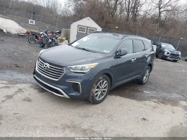 KM8SMDHF4HU200053 2017 HYUNDAI SANTA FE - Image 2