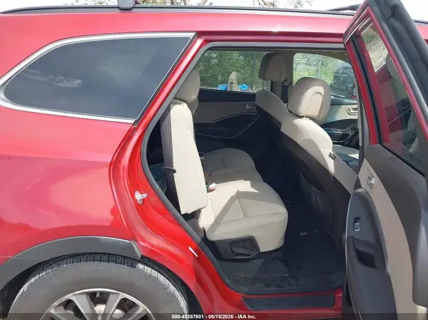 KM8SMDHF4HU200263 2017 HYUNDAI SANTA FE - Image 8