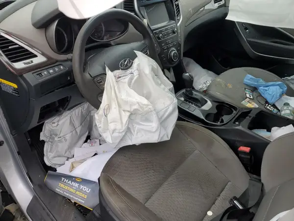 KM8SMDHF4HU256655 2017 HYUNDAI SANTA FE - Image 8