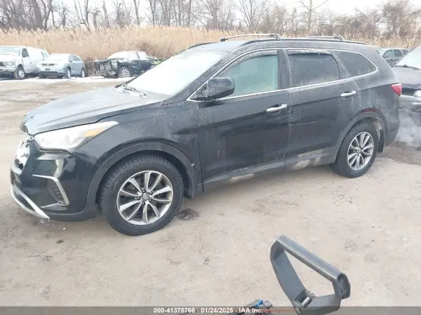 KM8SMDHF4JU261862 2018 HYUNDAI SANTA FE - Image 2
