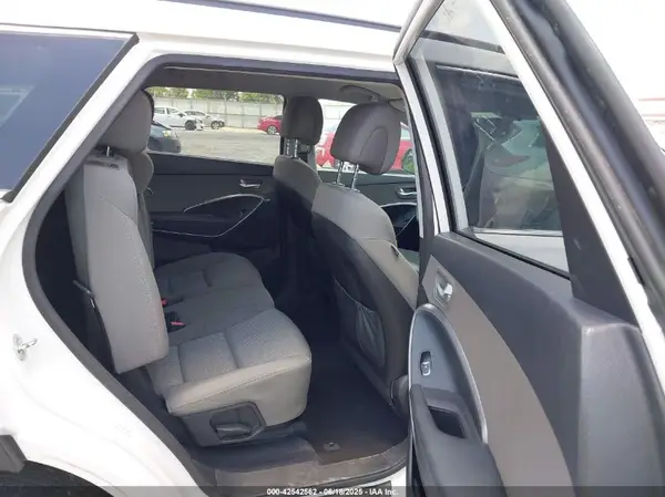 KM8SMDHF5GU149158 2016 HYUNDAI SANTA FE - Image 8