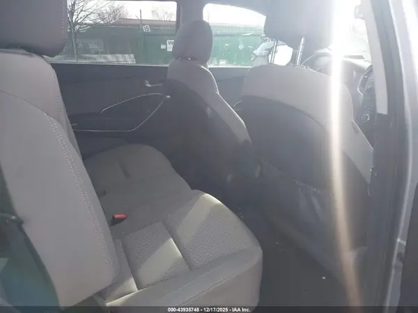 KM8SMDHF5GU161388 2016 HYUNDAI SANTA FE - Image 8