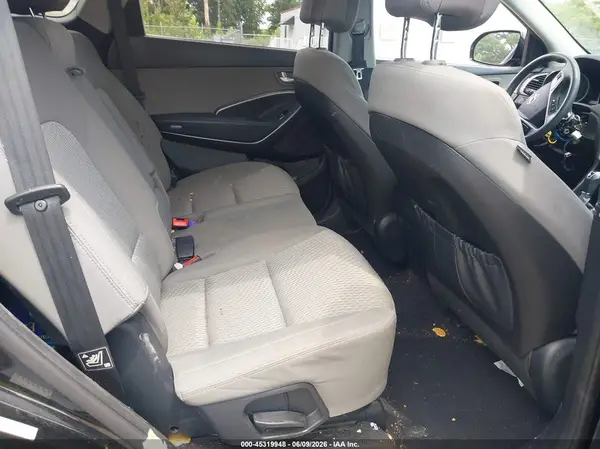 KM8SMDHF5HU166690 2017 HYUNDAI SANTA FE - Image 8