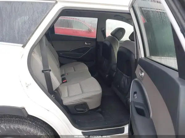 KM8SMDHF5HU169945 2017 HYUNDAI SANTA FE - Image 8