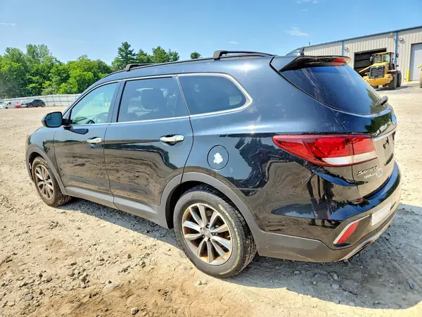 KM8SMDHF5HU182579 2017 HYUNDAI SANTA FE - Image 2