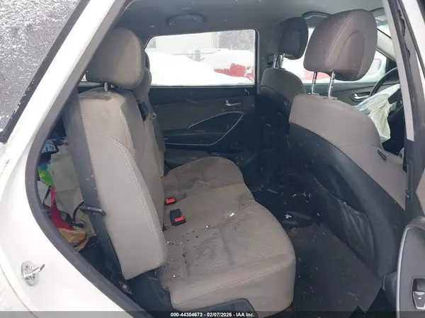 KM8SMDHF5HU209571 2017 HYUNDAI SANTA FE - Image 8