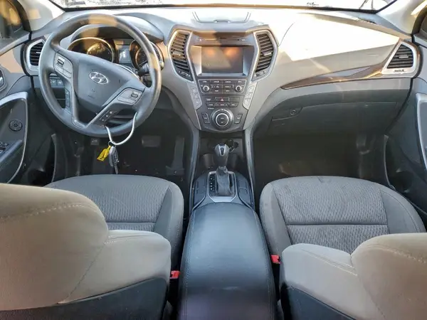 KM8SMDHF5HU209831 2017 HYUNDAI SANTA FE - Image 8