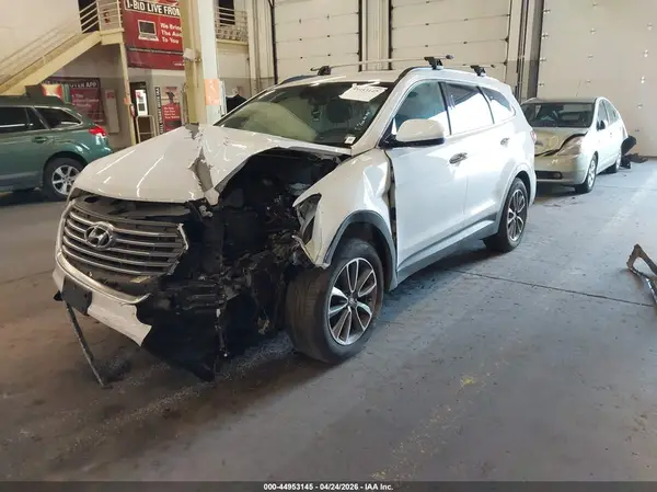 KM8SMDHF5HU212423 2017 HYUNDAI SANTA FE - Image 2