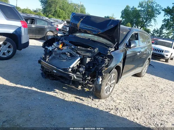 KM8SMDHF5HU216018 2017 HYUNDAI SANTA FE - Image 2
