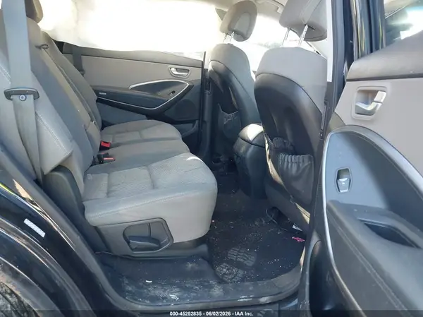 KM8SMDHF5HU216018 2017 HYUNDAI SANTA FE - Image 8