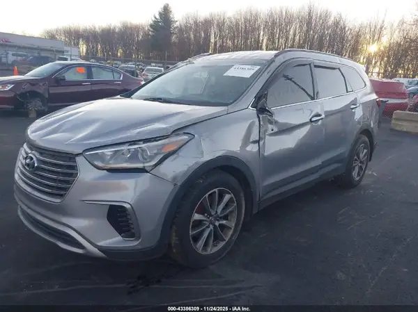 KM8SMDHF5HU223504 2017 HYUNDAI SANTA FE - Image 2