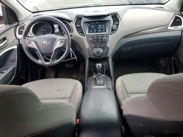 KM8SMDHF5HU256938 2017 HYUNDAI SANTA FE - Image 8