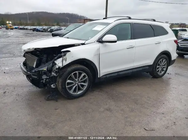 KM8SMDHF5KU301335 2019 HYUNDAI SANTA FE - Image 2