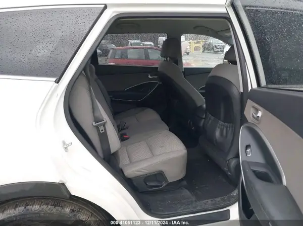 KM8SMDHF5KU301335 2019 HYUNDAI SANTA FE - Image 8