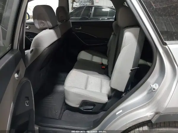 KM8SMDHF6GU147628 2016 HYUNDAI SANTA FE - Image 8