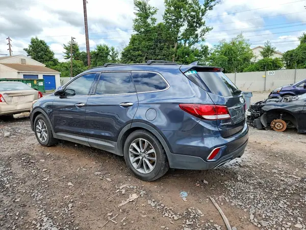 KM8SMDHF6HU169663 2017 HYUNDAI SANTA FE - Image 2