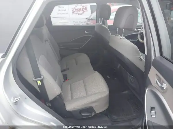KM8SMDHF6HU176855 2017 HYUNDAI SANTA FE - Image 8