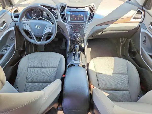 KM8SMDHF6HU178444 2017 HYUNDAI SANTA FE - Image 8