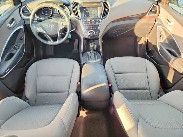 KM8SMDHF6HU217288 2017 HYUNDAI SANTA FE - Image 8