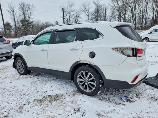KM8SMDHF6HU217906 2017 HYUNDAI SANTA FE - Image 2