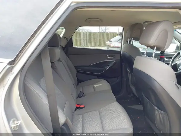 KM8SMDHF6HU219025 2017 HYUNDAI SANTA FE - Image 8