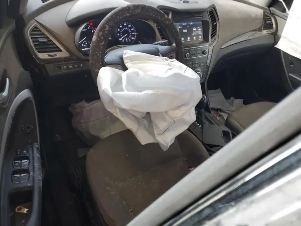 KM8SMDHF6HU224516 2017 HYUNDAI SANTA FE - Image 8