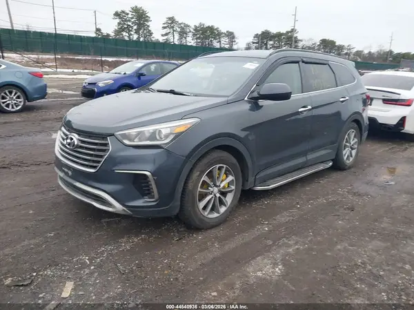KM8SMDHF6HU232258 2017 HYUNDAI SANTA FE - Image 2
