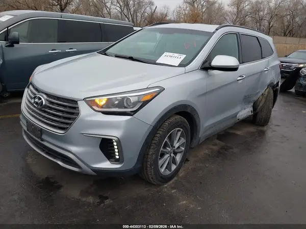 KM8SMDHF6HU254826 2017 HYUNDAI SANTA FE - Image 2