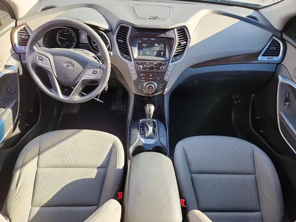 KM8SMDHF6HU255233 2017 HYUNDAI SANTA FE - Image 8