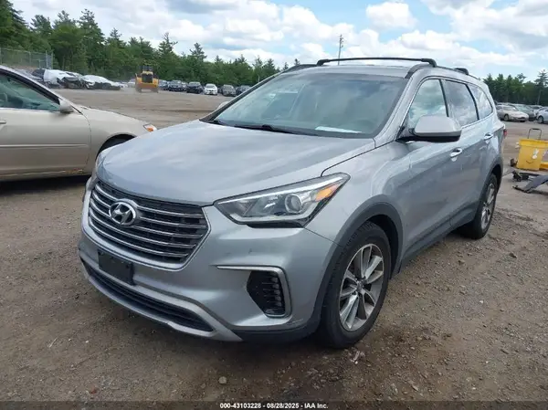 KM8SMDHF6JU270806 2018 HYUNDAI SANTA FE - Image 2