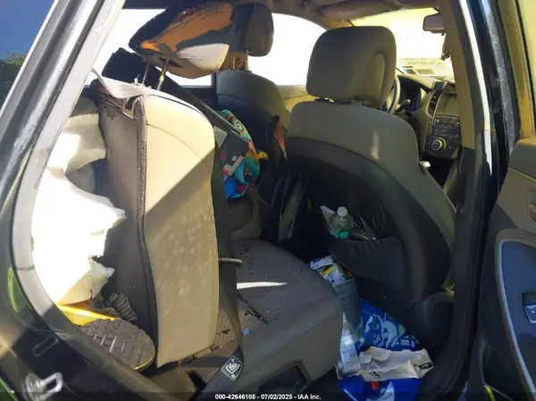 KM8SMDHF6KU307421 2019 HYUNDAI SANTA FE - Image 8