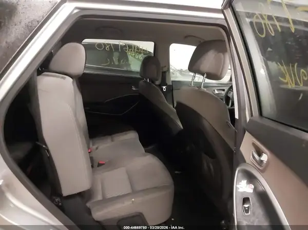 KM8SMDHF6KU308052 2019 HYUNDAI SANTA FE - Image 8