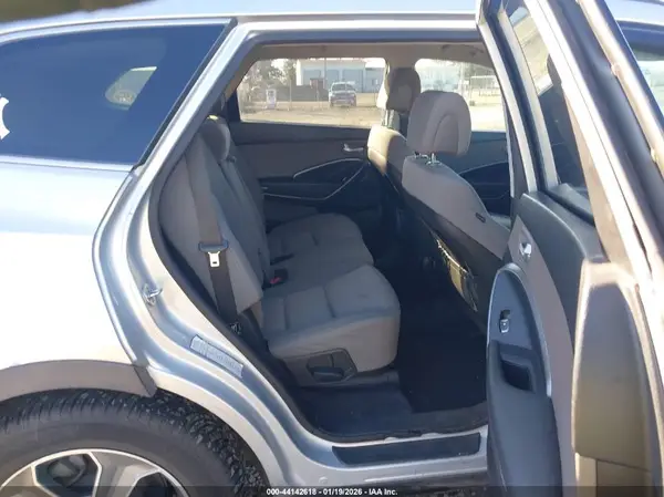 KM8SMDHF7GU130272 2016 HYUNDAI SANTA FE - Image 8