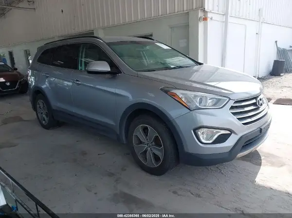 KM8SMDHF7GU154832 2016 HYUNDAI SANTA FE - Image 1