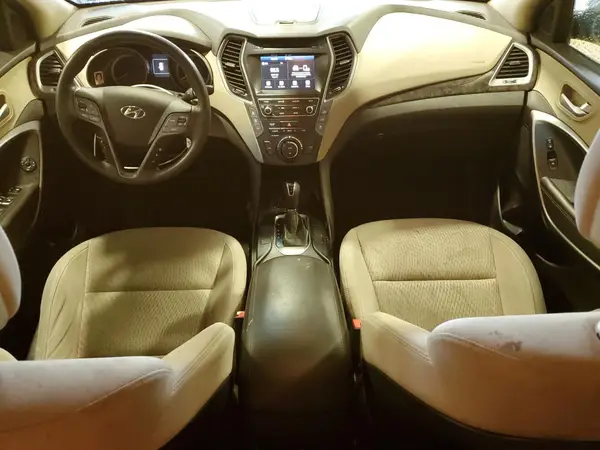 KM8SMDHF7HU183149 2017 HYUNDAI SANTA FE - Image 8