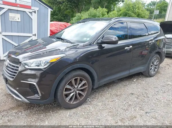 KM8SMDHF7HU209748 2017 HYUNDAI SANTA FE - Image 2