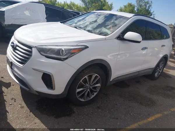 KM8SMDHF7HU213234 2017 HYUNDAI SANTA FE - Image 2