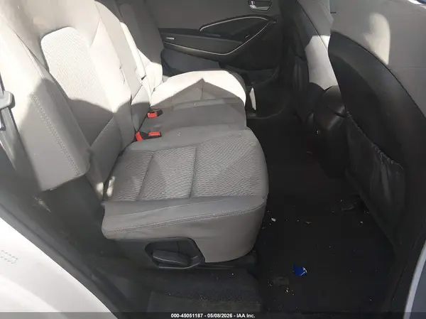 KM8SMDHF7HU213234 2017 HYUNDAI SANTA FE - Image 8