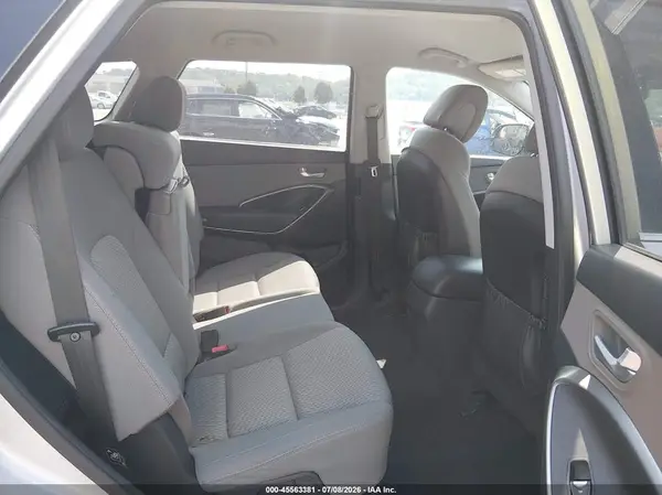 KM8SMDHF7HU256343 2017 HYUNDAI SANTA FE - Image 8