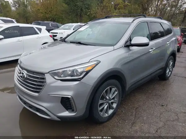 KM8SMDHF7HU256357 2017 HYUNDAI SANTA FE - Image 2