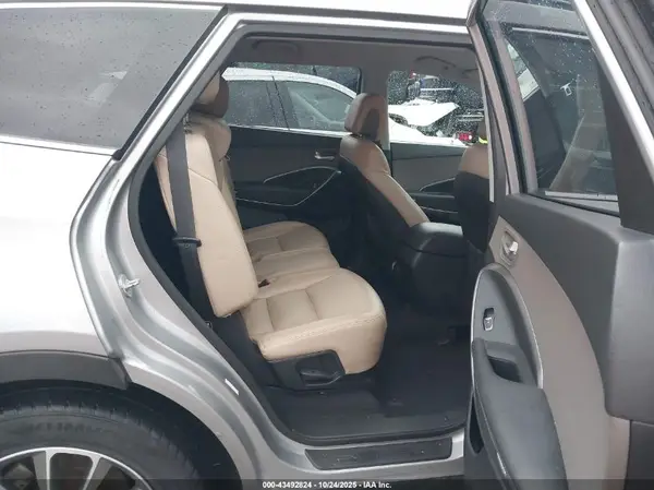 KM8SMDHF7HU256357 2017 HYUNDAI SANTA FE - Image 8