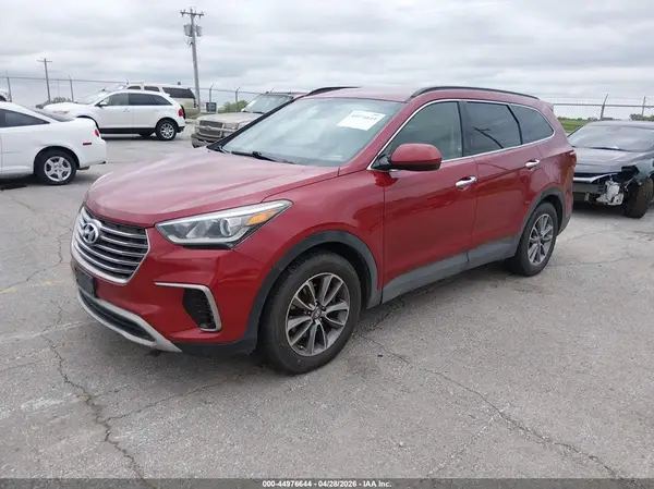 KM8SMDHF7JU277103 2018 HYUNDAI SANTA FE - Image 2