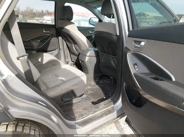 KM8SMDHF8GU150787 2016 HYUNDAI SANTA FE - Image 8