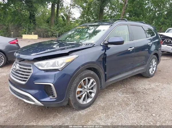 KM8SMDHF8HU183709 2017 HYUNDAI SANTA FE - Image 2