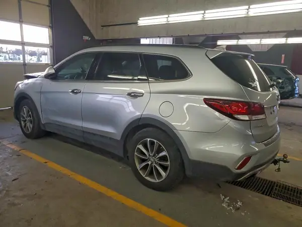KM8SMDHF8HU187792 2017 HYUNDAI SANTA FE - Image 2