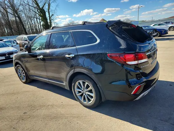 KM8SMDHF8HU190742 2017 HYUNDAI SANTA FE - Image 2