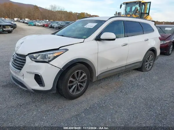 KM8SMDHF8HU201156 2017 HYUNDAI SANTA FE - Image 2