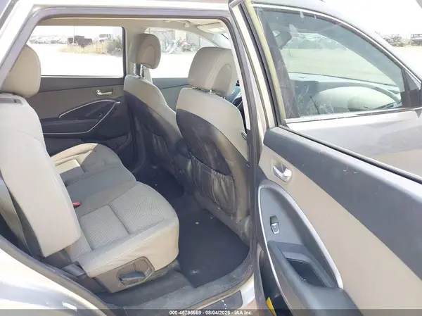 KM8SMDHF8HU201447 2017 HYUNDAI SANTA FE - Image 8